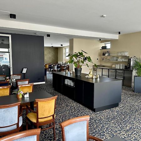 Sandbank Hotel & Appartements Лубмин Экстерьер фото