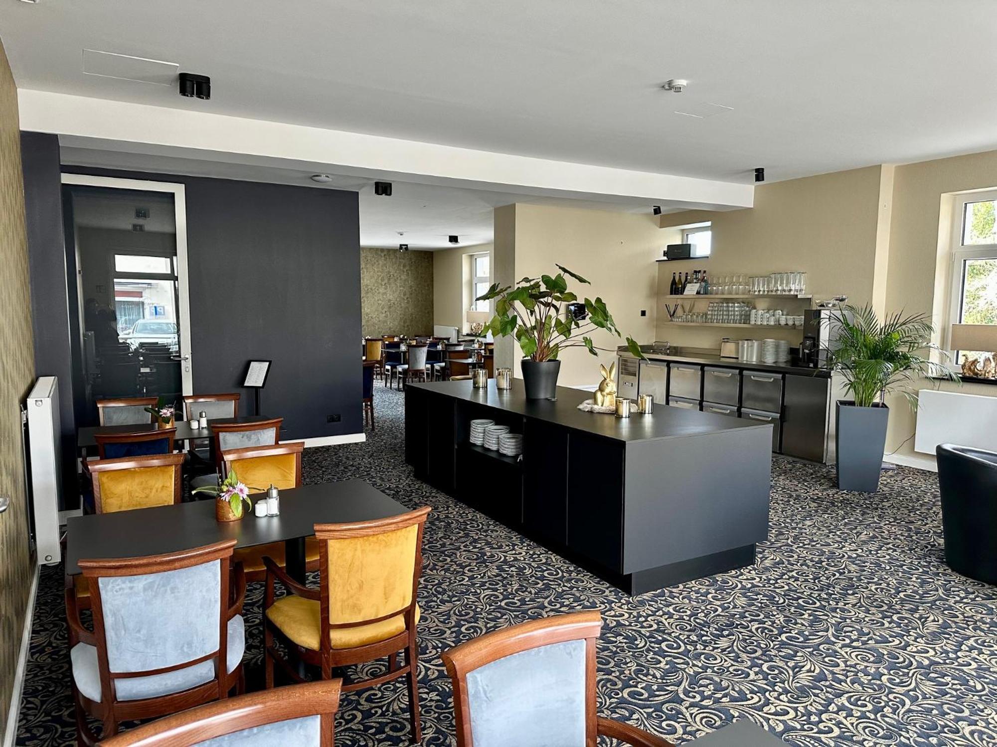 Sandbank Hotel & Appartements Лубмин Экстерьер фото