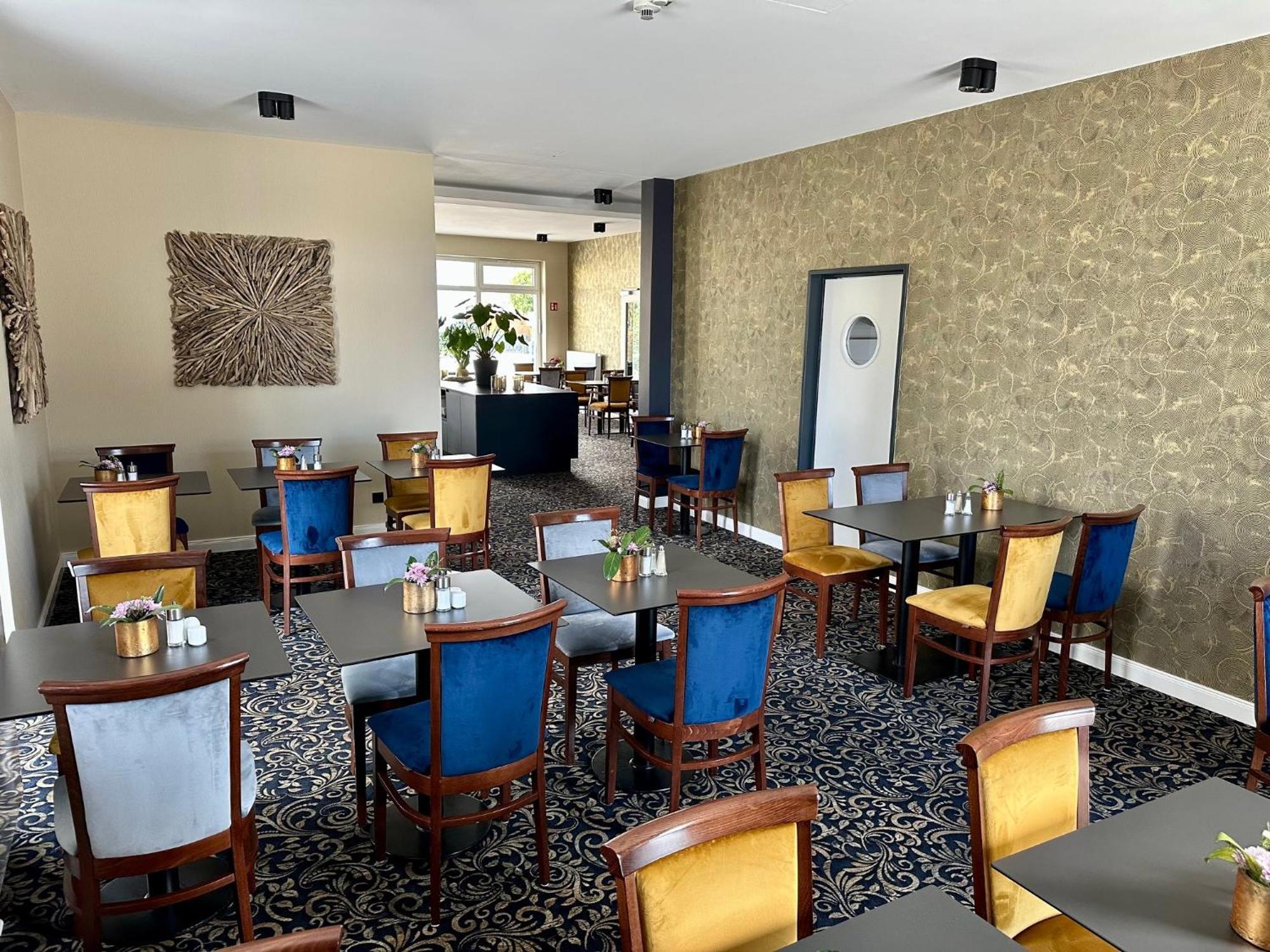 Sandbank Hotel & Appartements Лубмин Экстерьер фото